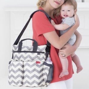 Skip Hop Chevron Tote in Gray and Cream
